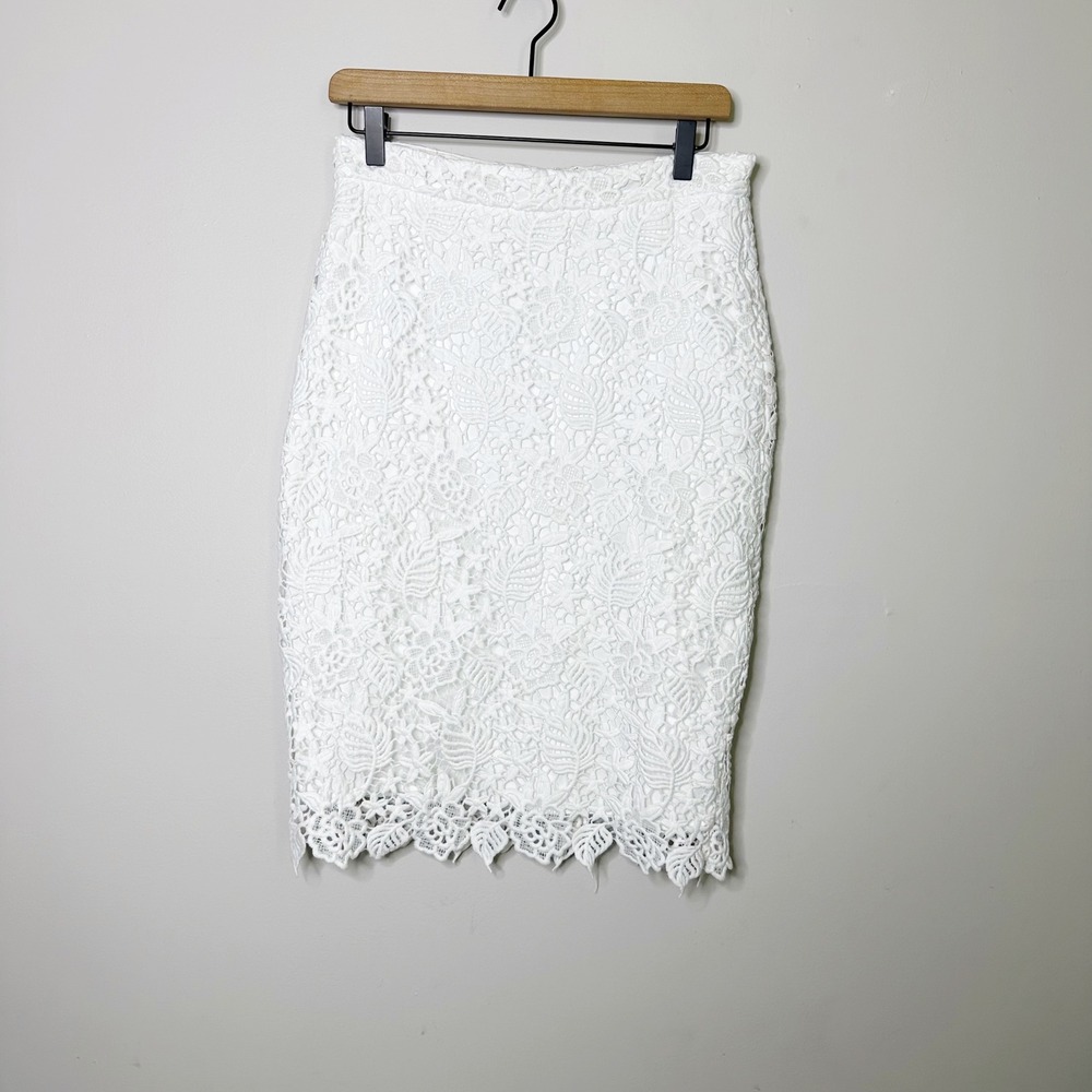 Banana Republic Lace Pencil Crochet Skirt Women 10 Petite White Scalloped Floral